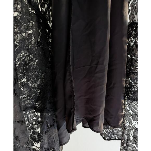 NWT Dalia MacPhee Black Flutter Sleeve Floral Lace Maxi Dress Women's Size Small - Picture 7 of 7